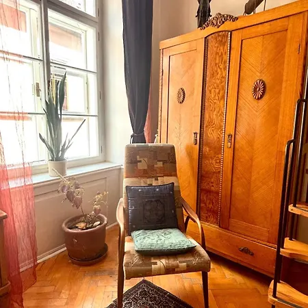 Old Town Magical Historic House *